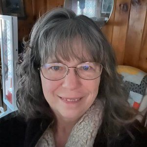 Meet your Posher, Julie